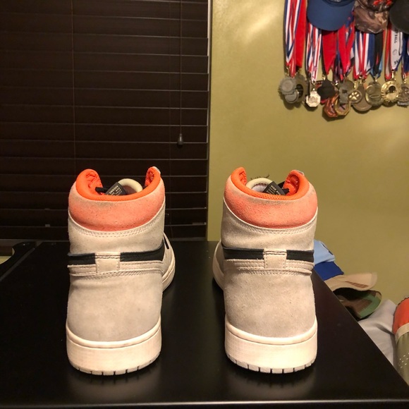 Jordan 1 neutral grey - Picture 2 of 8